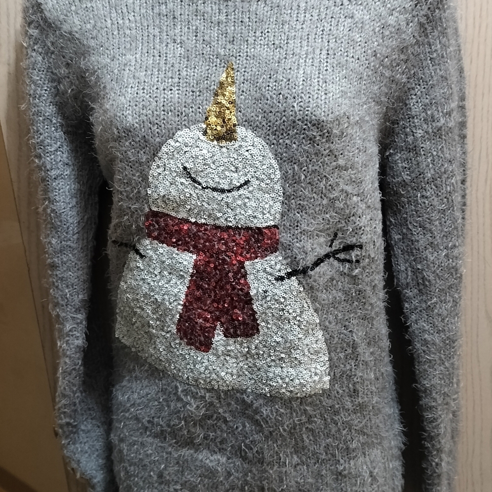 Brave Soul Gray Sweater with Festive Snowman